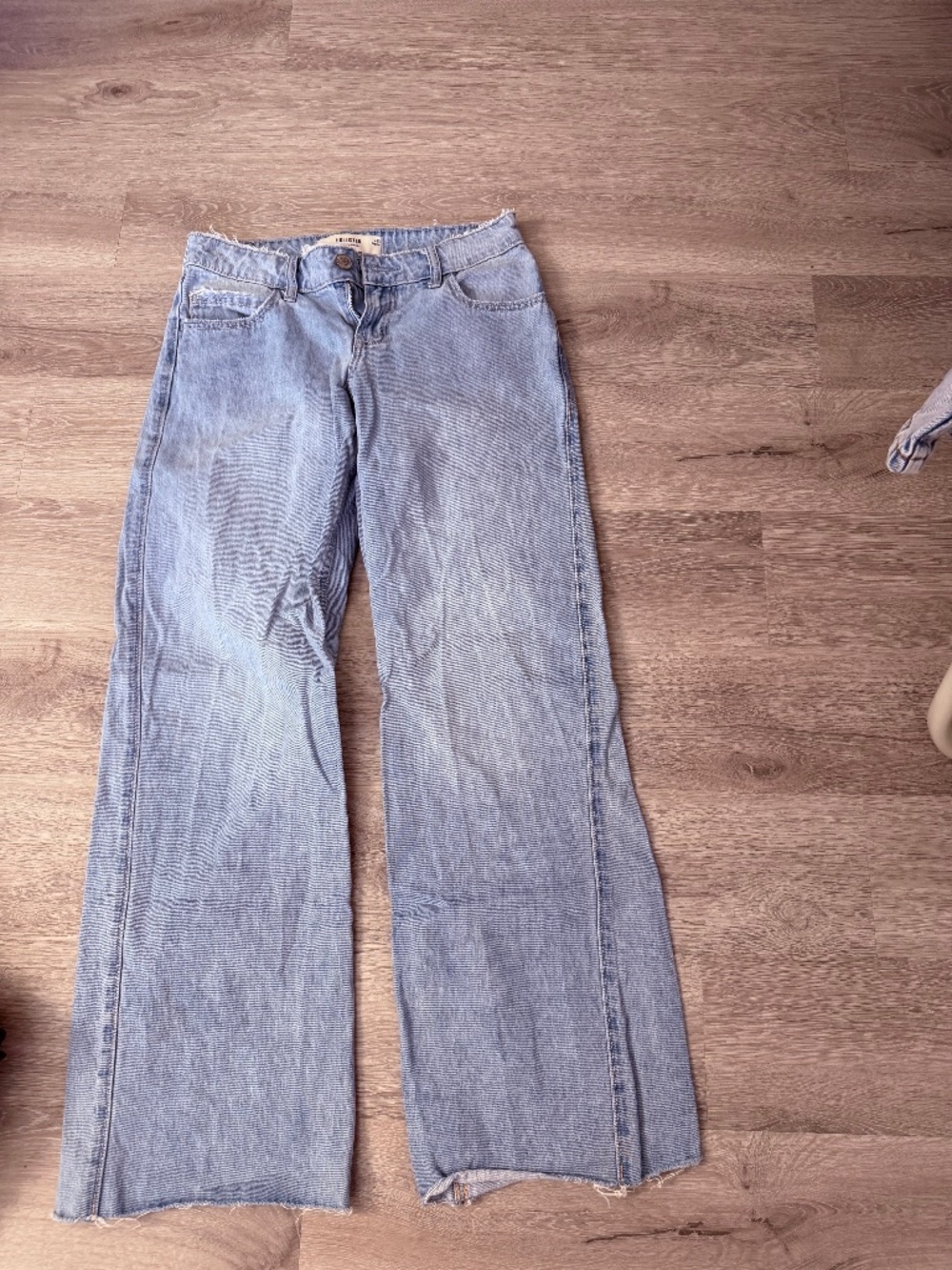 Hollister Low Rise Baggy Light Wash Jeans